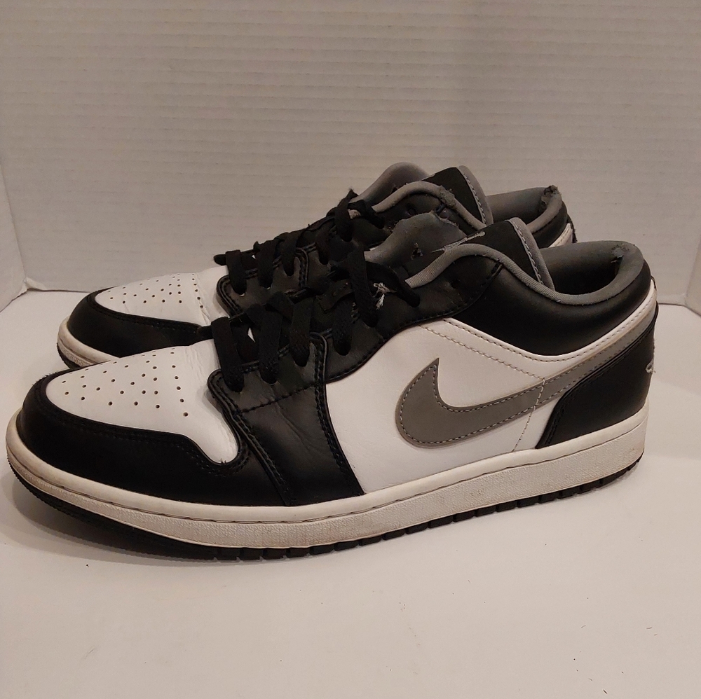 JORDAN 1 LOW 9M PRE-OWNED
